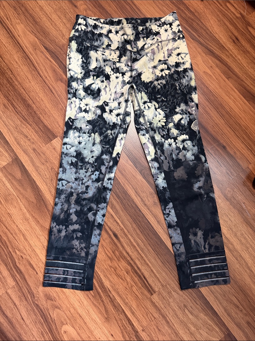 FP Movement by Free People Black & Gray Floral Ombre Jeggings